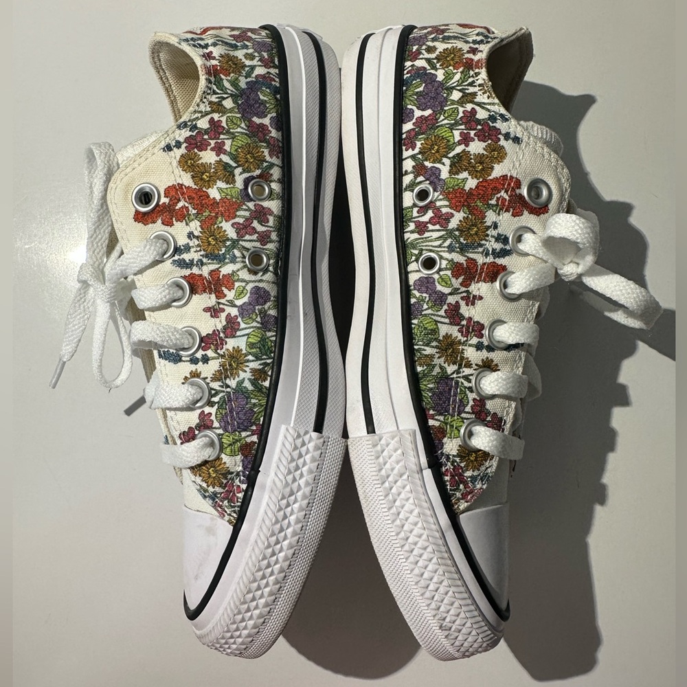 Converse: All ⭐️ Star (cream floral) (USED)